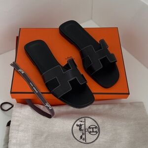 NIB pristine never worn Hermes Oren